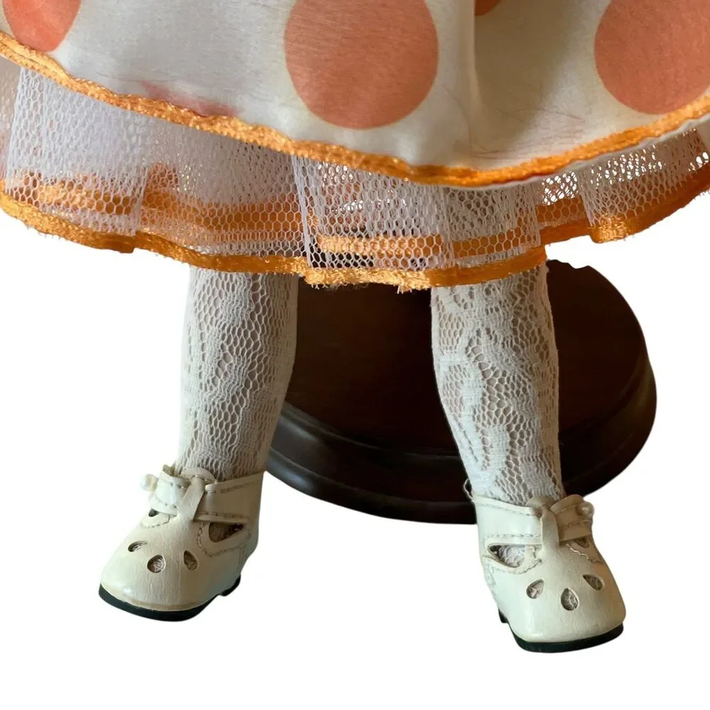 Vtg QVC Porcelain Clara Doll Blonde Blue Eyes Peach Polka Dot Dress Hat Stand